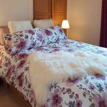 Boutique Cottage In The Heart Of Buxton Town Екстериор снимка