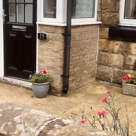 Boutique Cottage In The Heart Of Buxton Town Екстериор снимка