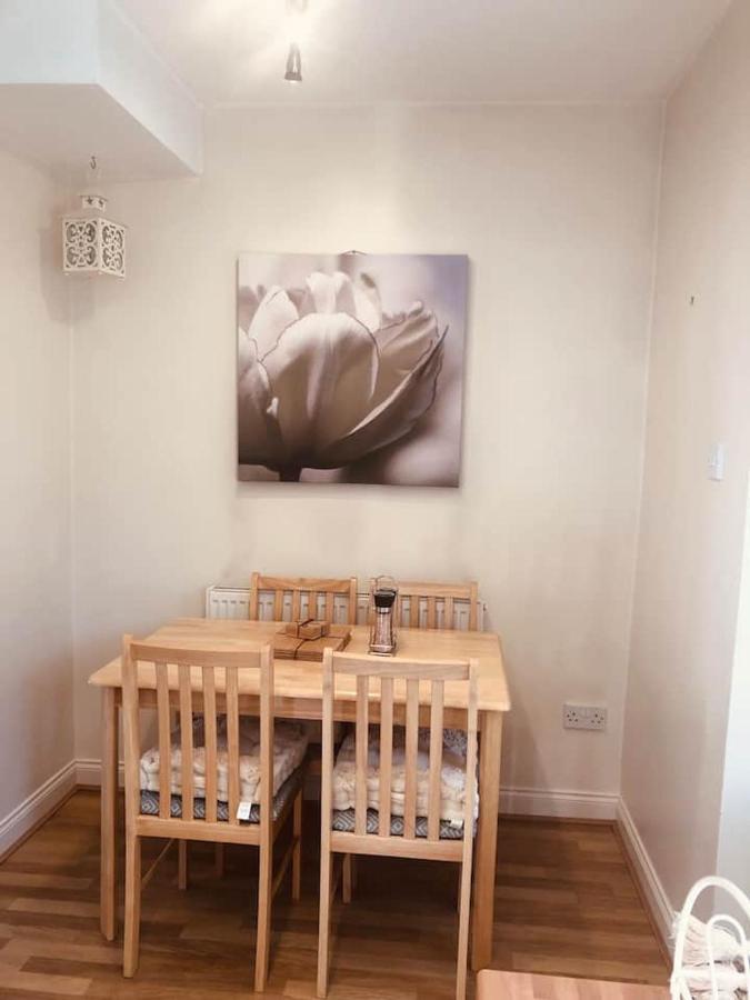 Boutique Cottage In The Heart Of Buxton Town Екстериор снимка
