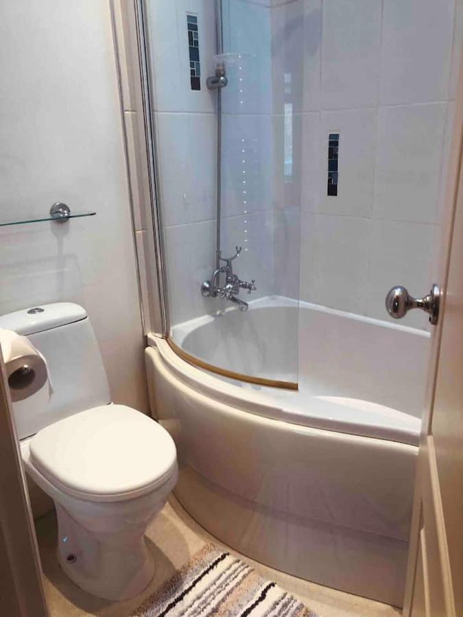 Boutique Cottage In The Heart Of Buxton Town Екстериор снимка