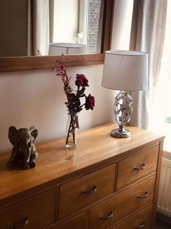 Boutique Cottage In The Heart Of Buxton Town Екстериор снимка