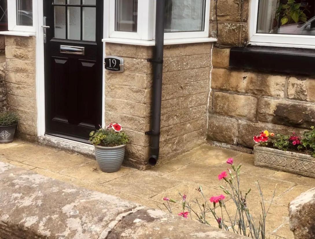Boutique Cottage In The Heart Of Buxton Town Екстериор снимка